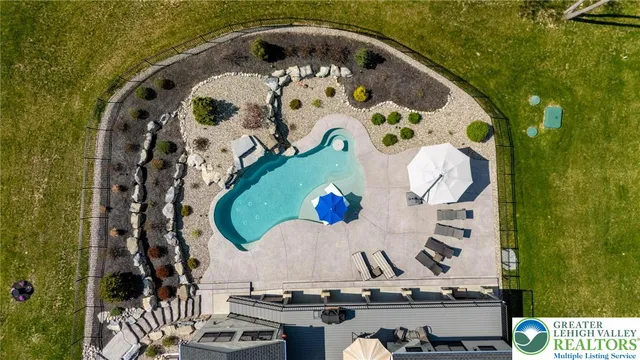 $1,425,000 | 233 European Drive, Fleetwood, PA 19522