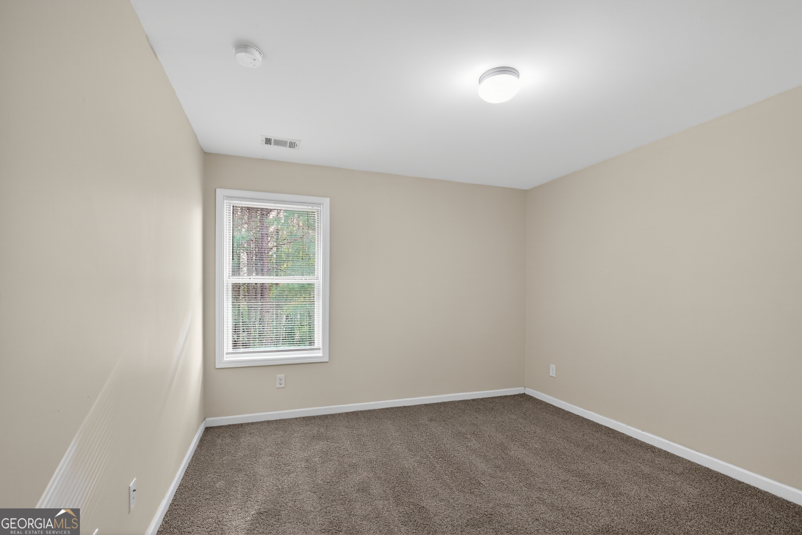 6361 Shadow Square Lithonia, GA 30058 - Photo 7 of 34
