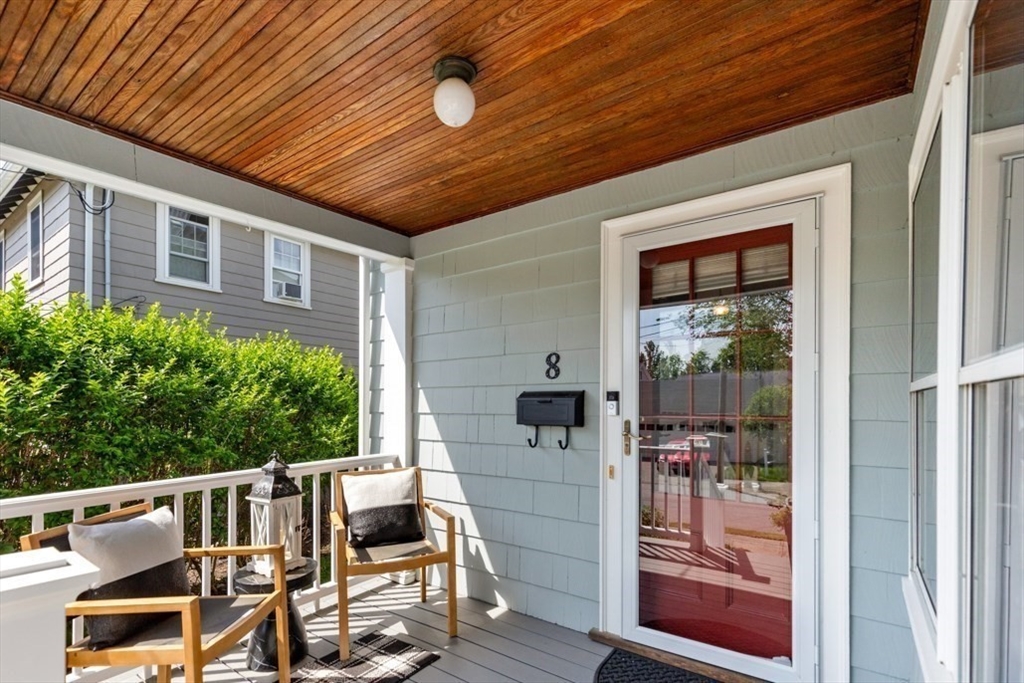 8 Berkeley Street Reading, MA 01867 - Photo 3 of 32