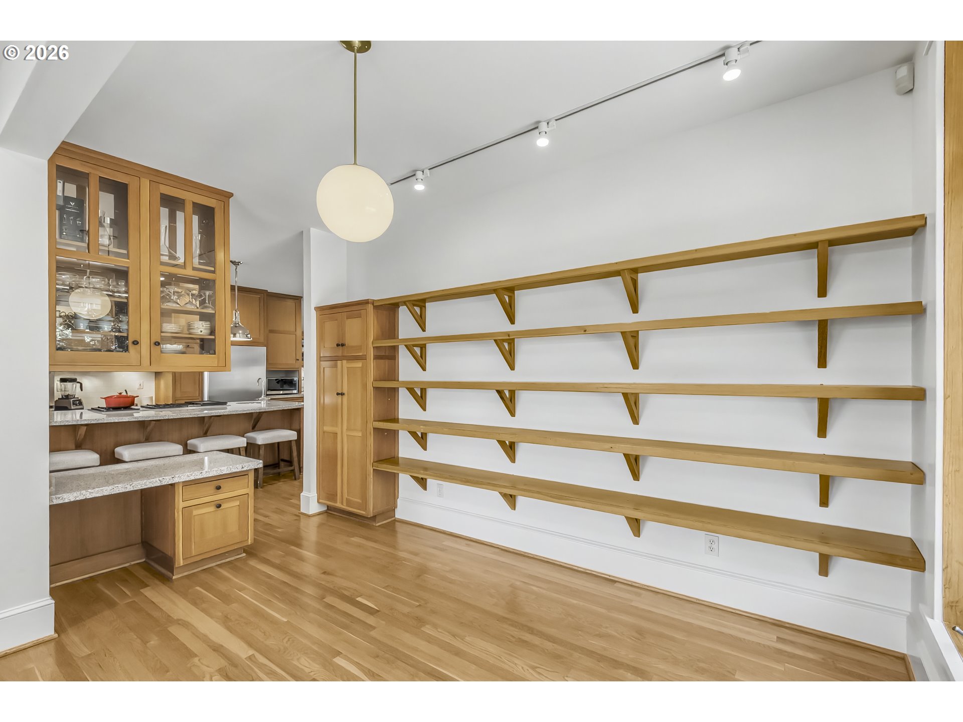 483 Northwest Skyline Crest Road Portland, OR 97229 - Photo 18 of 47