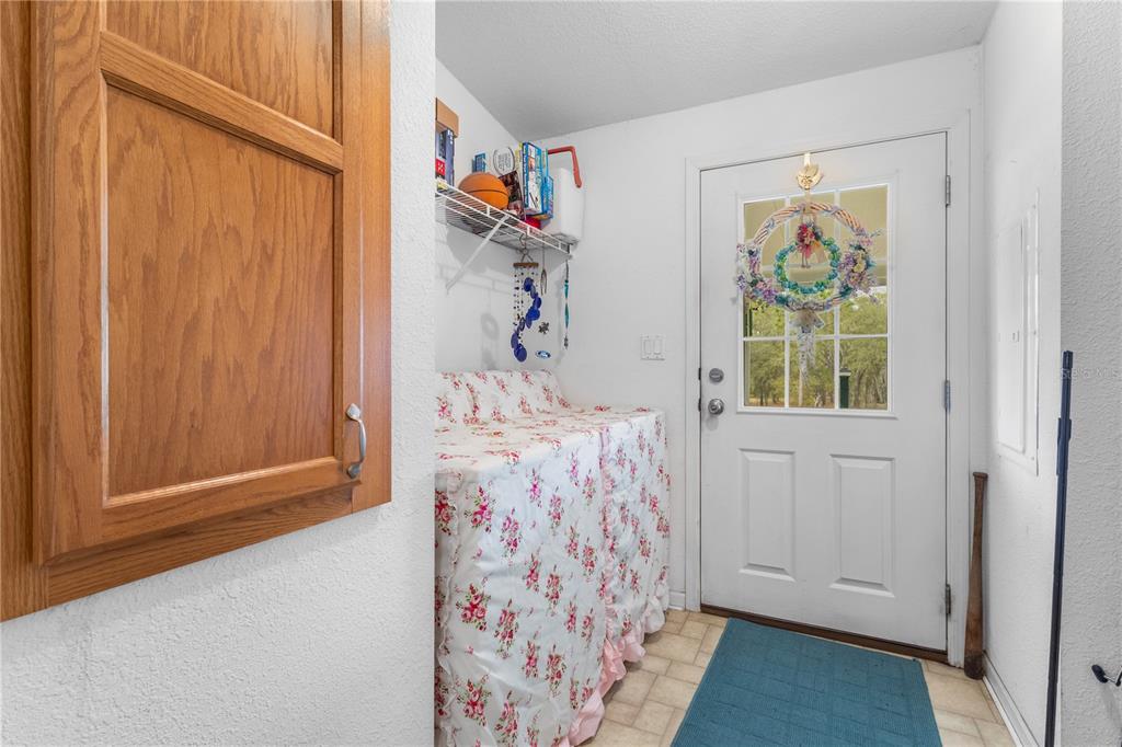 12251 Southeast 66th Place Morriston, FL 32668 - Photo 39 of 55