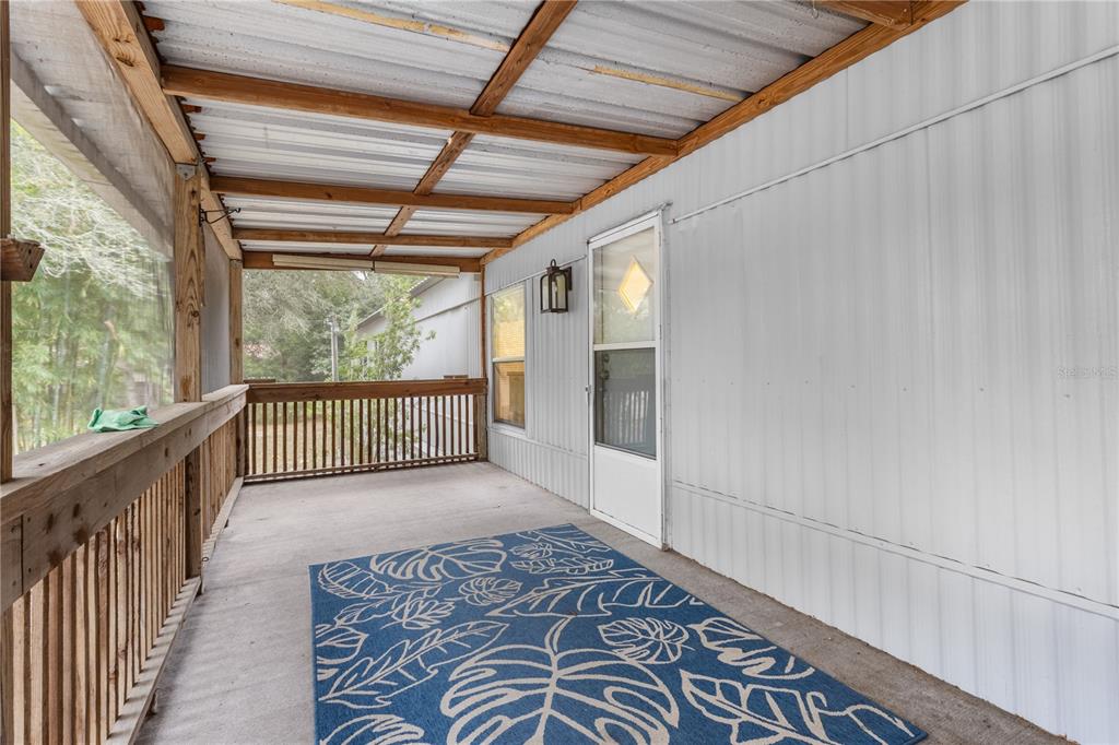 12251 Southeast 66th Place Morriston, FL 32668 - Photo 47 of 55 a view of entryway