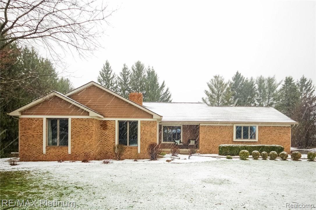 4047 Timberview Drive Howell, MI 48843 - Photo 56 of 59 A snowy spring day April 6, 2017