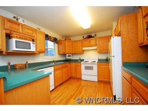 272 Mockingbird Road Swannanoa, NC 28778 - Photo 2 of 11 Gallery Image 2