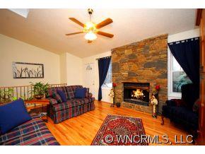 272 Mockingbird Road Swannanoa, NC 28778 - Photo 3 of 11 Gallery Image 3