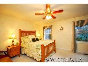 272 Mockingbird Road Swannanoa, NC 28778 - Photo 5 of 11 Gallery Image 5