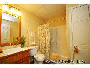 272 Mockingbird Road Swannanoa, NC 28778 - Photo 10 of 11 Gallery Image 10
