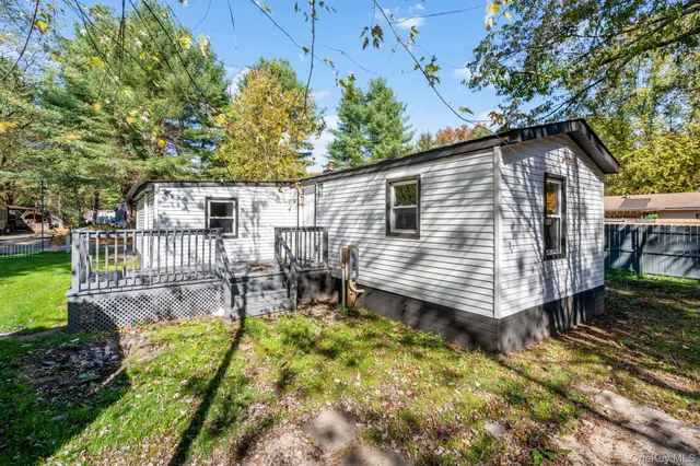 $165,000 | 43 Oxford Circle, Loch Sheldrake, NY 12759