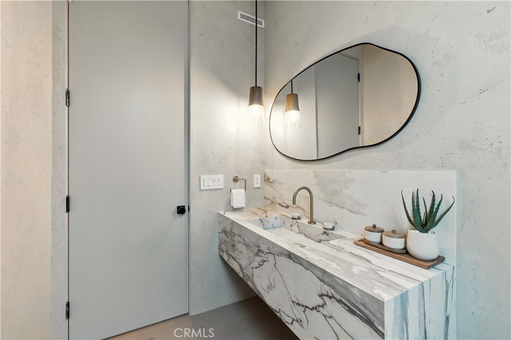 16728 Morrison Street Encino, CA 91436 - Photo 18 of 75