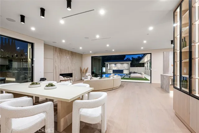 $4,495,000 | 16728 Morrison Street, Encino, CA 91436