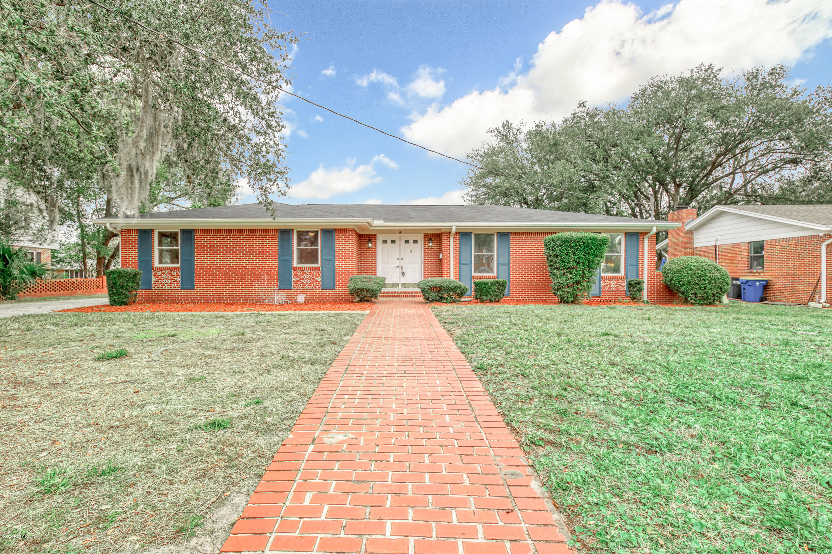 1305 Timber Lane Jacksonville, FL 32211 - Photo 44 of 58 a front view of house with yard