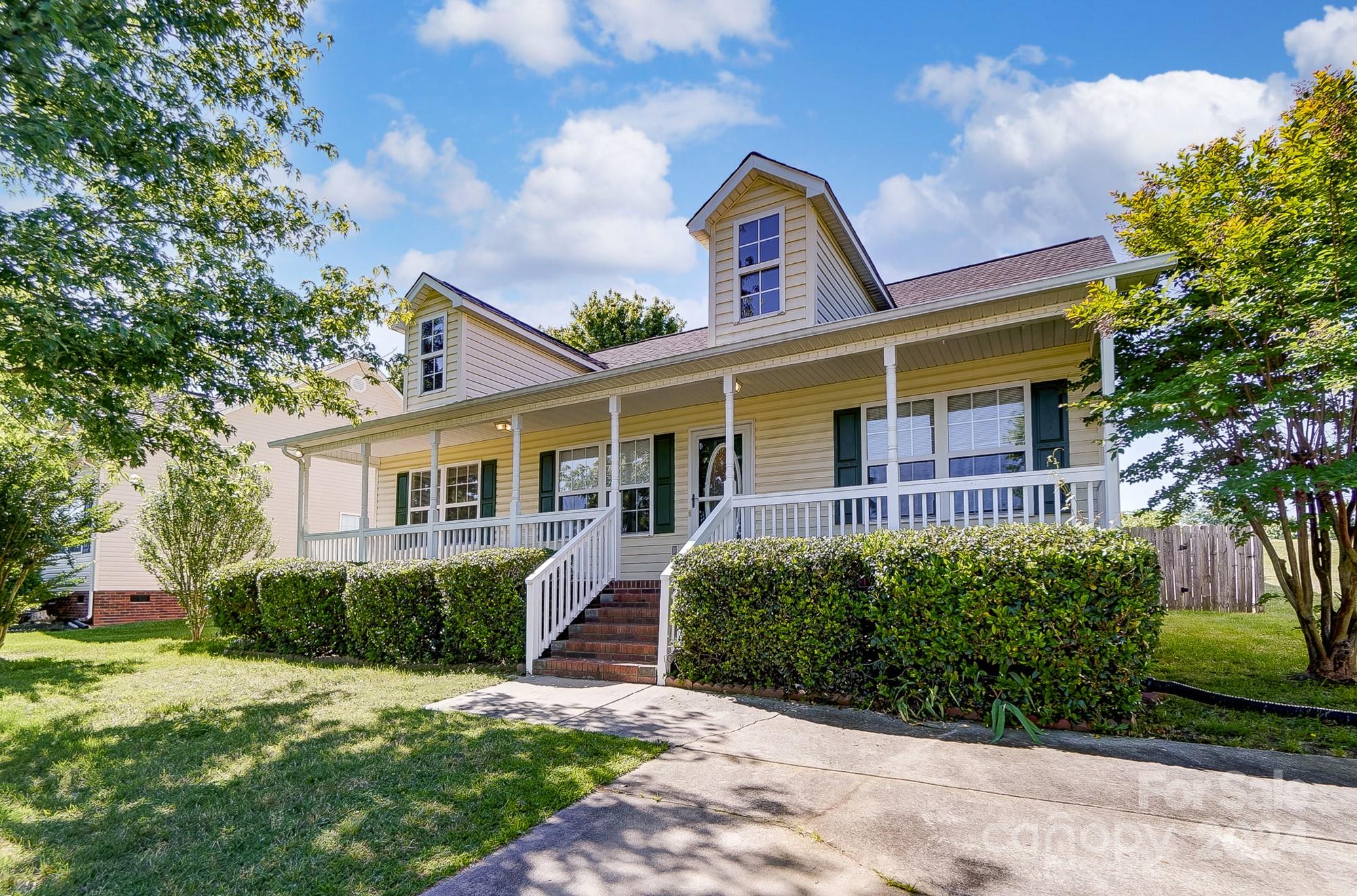 741 Kendall Green Road Fort Mill, SC 29715 - Photo 3 of 45 Gallery Image 3
