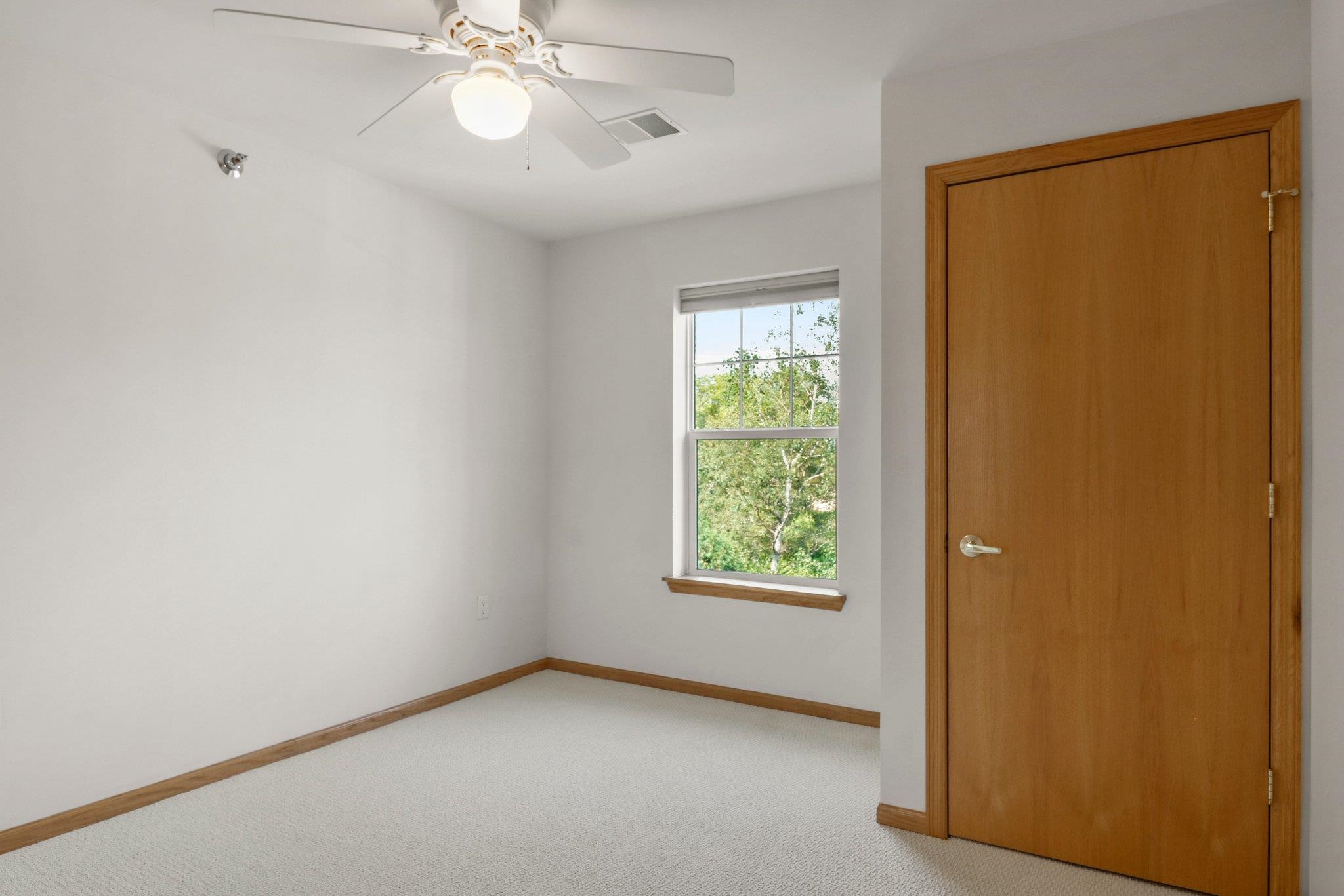 6831 Parkside Circle Windsor, WI 53532 - Photo 16 of 28