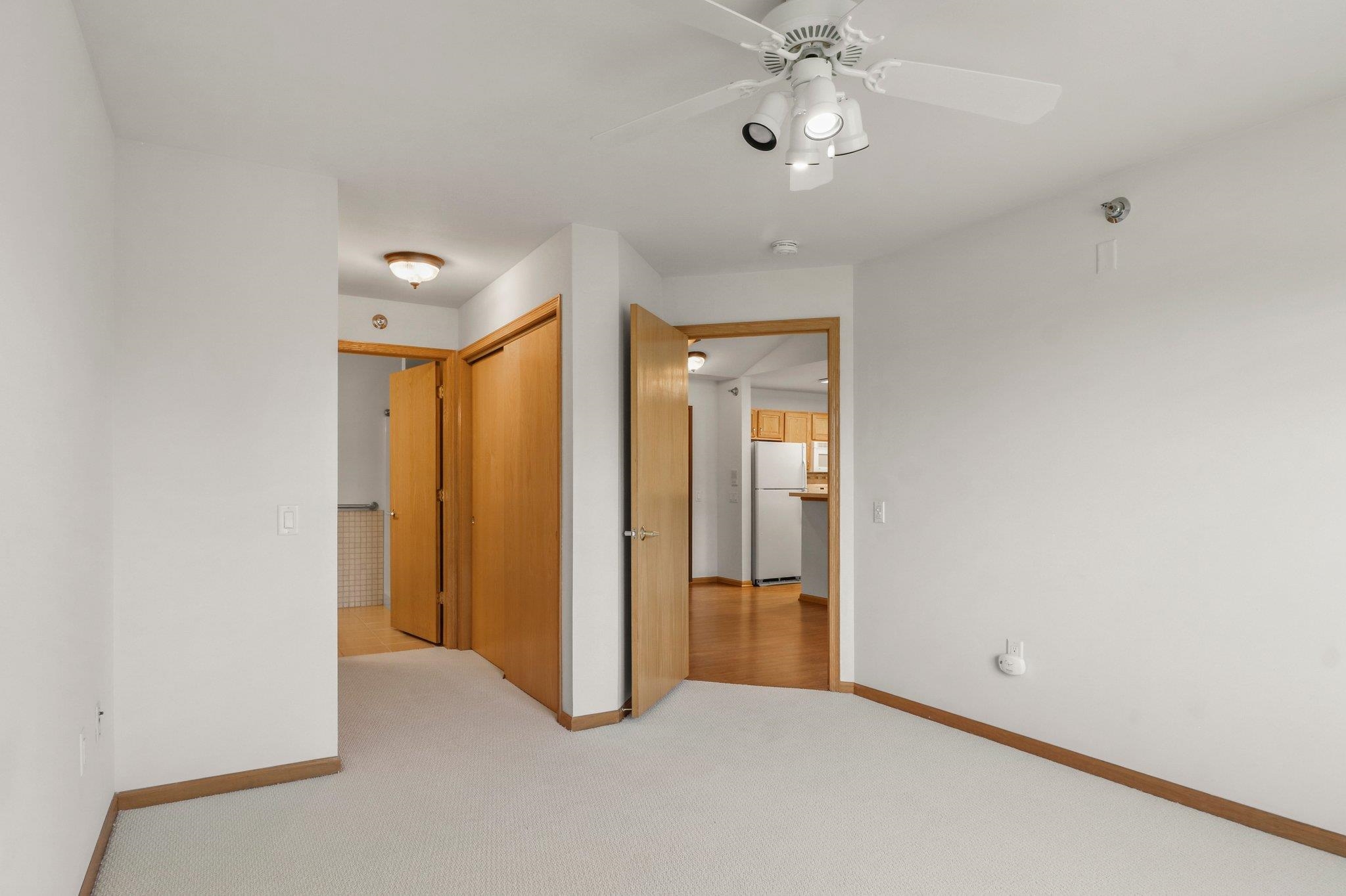 6831 Parkside Circle Windsor, WI 53532 - Photo 10 of 28