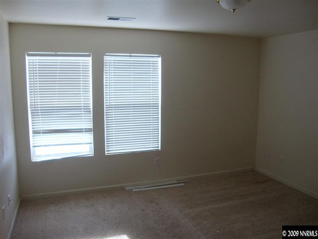 8950 Silverkist Drive Reno, NV 89506 - Photo 5 of 9 Photo 5
