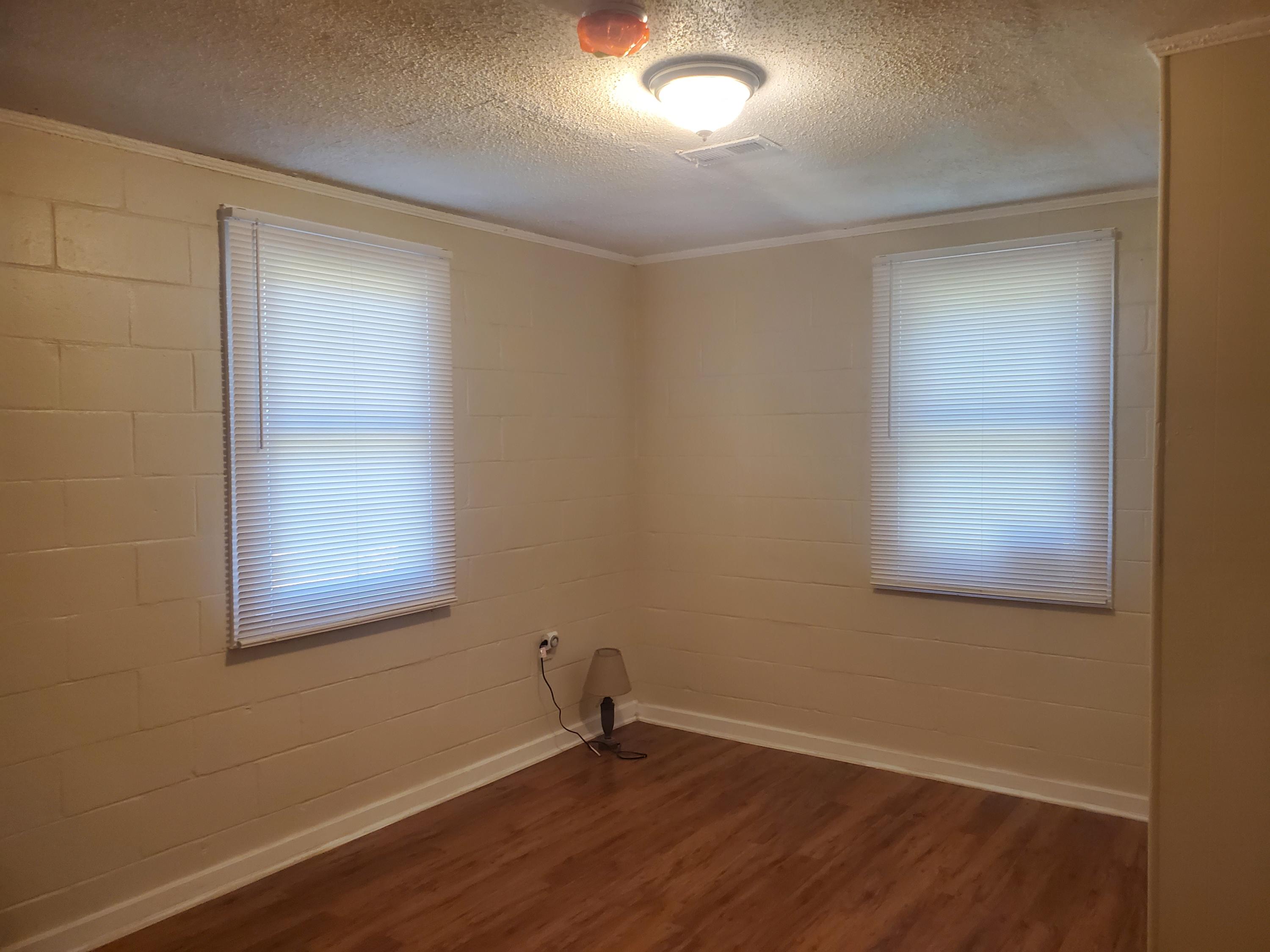 435 Rivers Street Walterboro, SC 29488 - Photo 5 of 7 20210413_112521