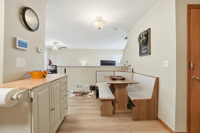 $2,350 | 315 Ogden Falls Boulevard, Oswego, IL 60543