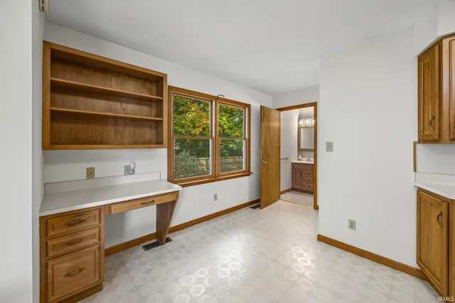 $260,000 | 1208 West Wabash Avenue, Crawfordsville, IN 47933