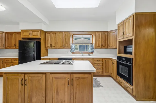 $260,000 | 1208 West Wabash Avenue, Crawfordsville, IN 47933