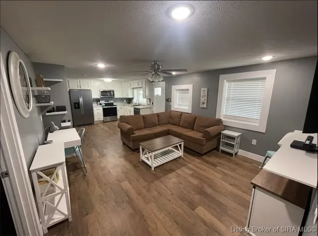 $524,495 | 2506 South Mt Zion Church Road, Pekin, IN 47165