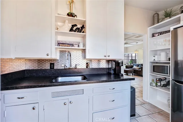 $2,750 | 1853 Allen Avenue, Pasadena, CA 91104