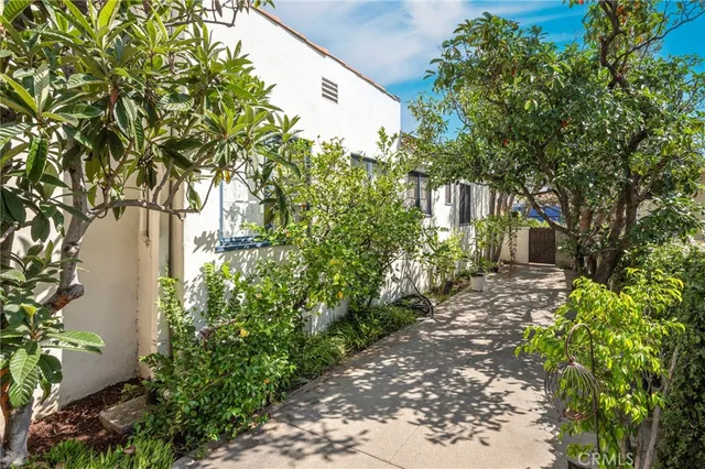 $2,750 | 1853 Allen Avenue, Pasadena, CA 91104