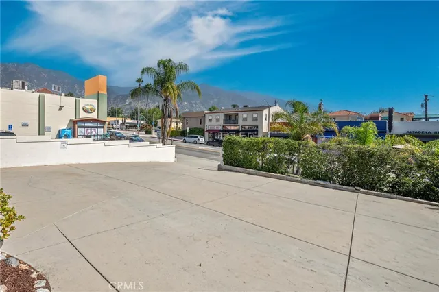 $2,750 | 1853 Allen Avenue, Pasadena, CA 91104