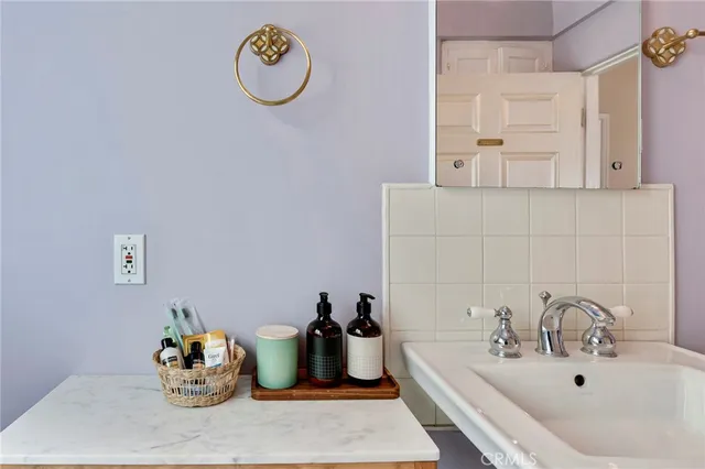 $2,750 | 1853 Allen Avenue, Pasadena, CA 91104