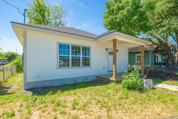 $1,699 | 934 Sherman, San Antonio, TX 78202