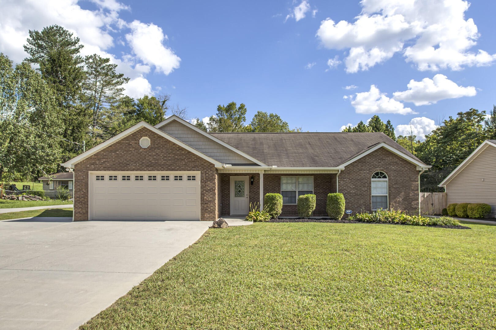 1718 Cunningham Road Knoxville, TN 37918 - Photo 1 of 32 Gallery Image 1