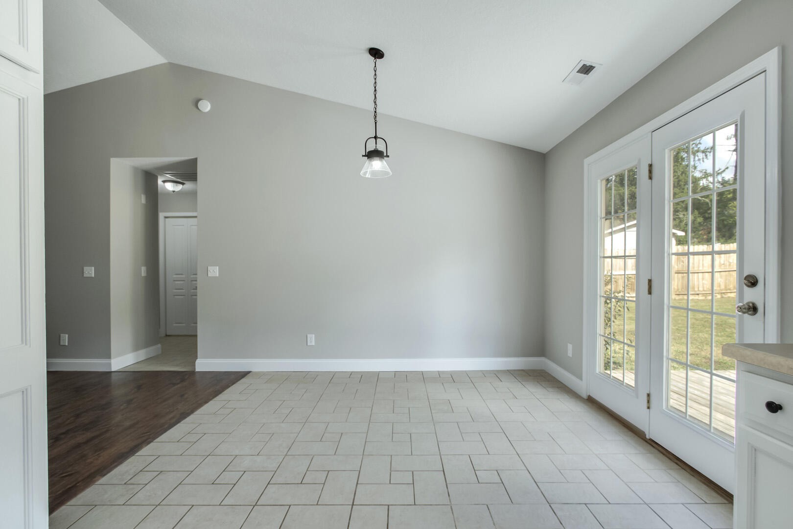 1718 Cunningham Road Knoxville, TN 37918 - Photo 13 of 32 Gallery Image 13