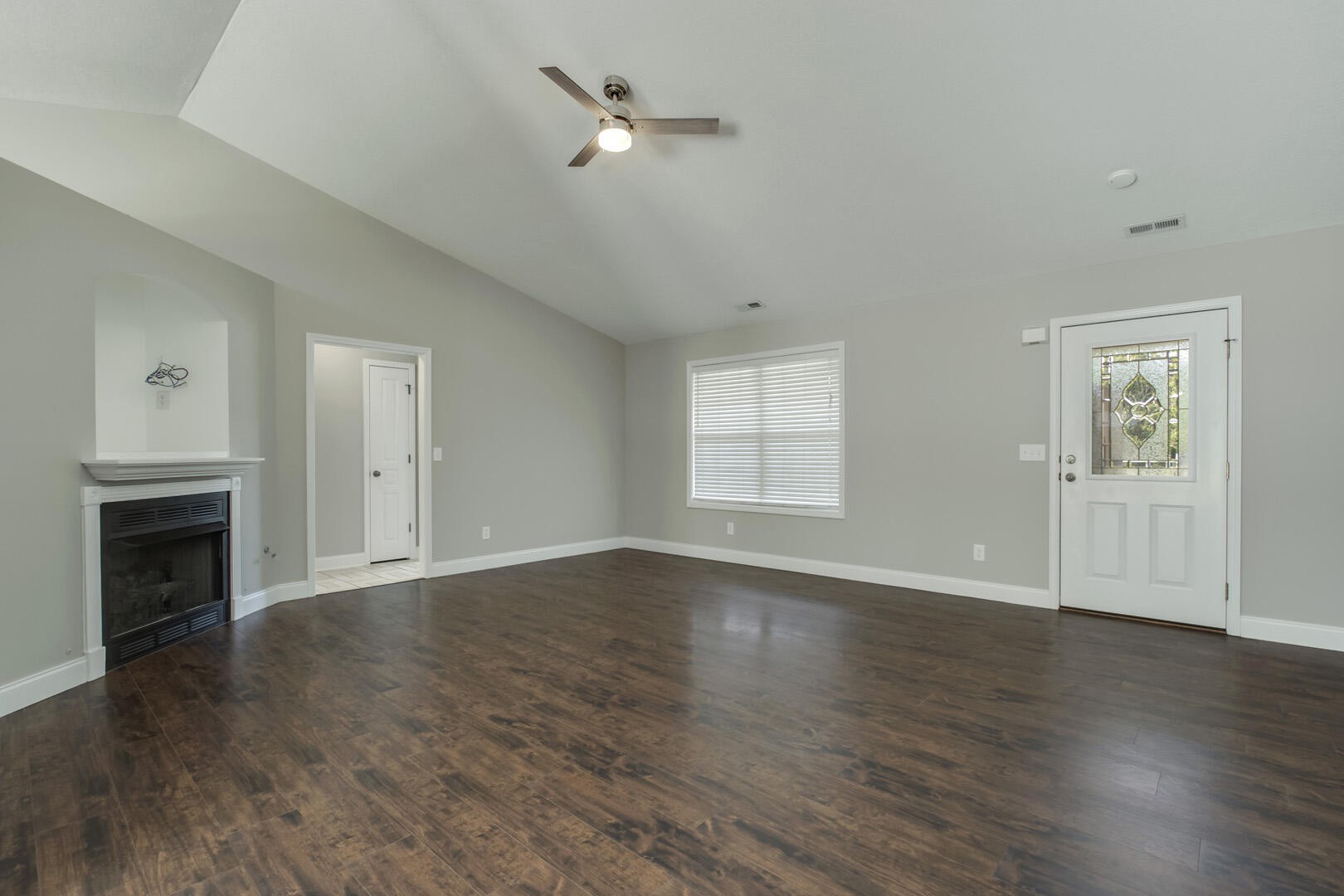 1718 Cunningham Road Knoxville, TN 37918 - Photo 4 of 32 Gallery Image 4