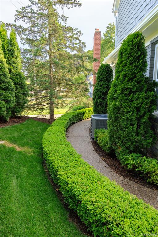 2872 Manchester Road Birmingham, MI 48009 - Photo 41 of 53