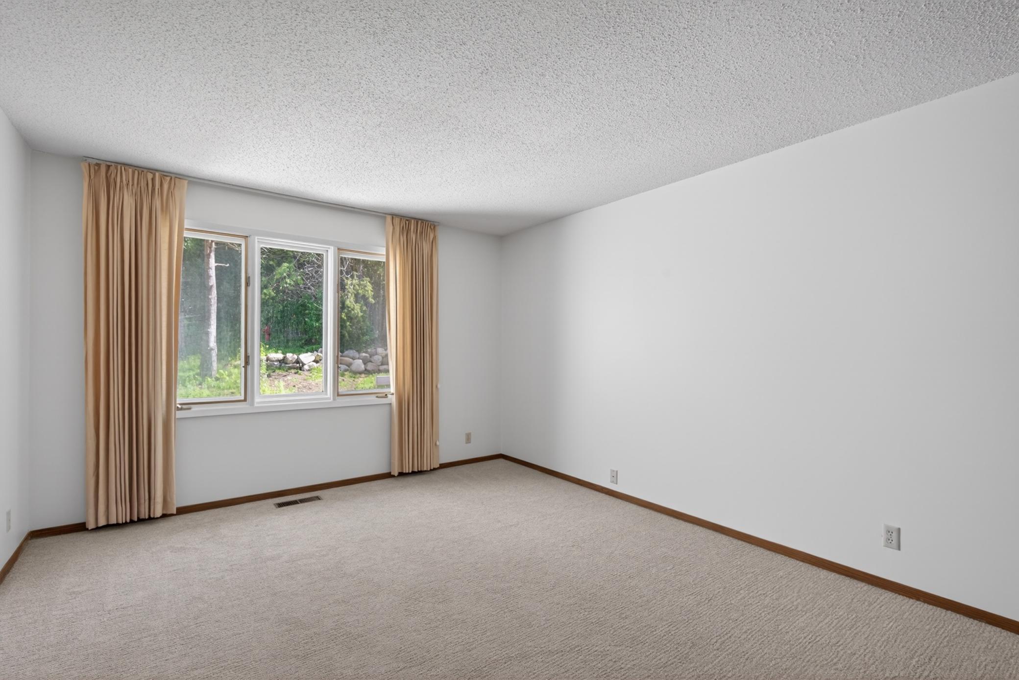 6066 Blake Ridge Road Edina, MN 55436 - Photo 19 of 38