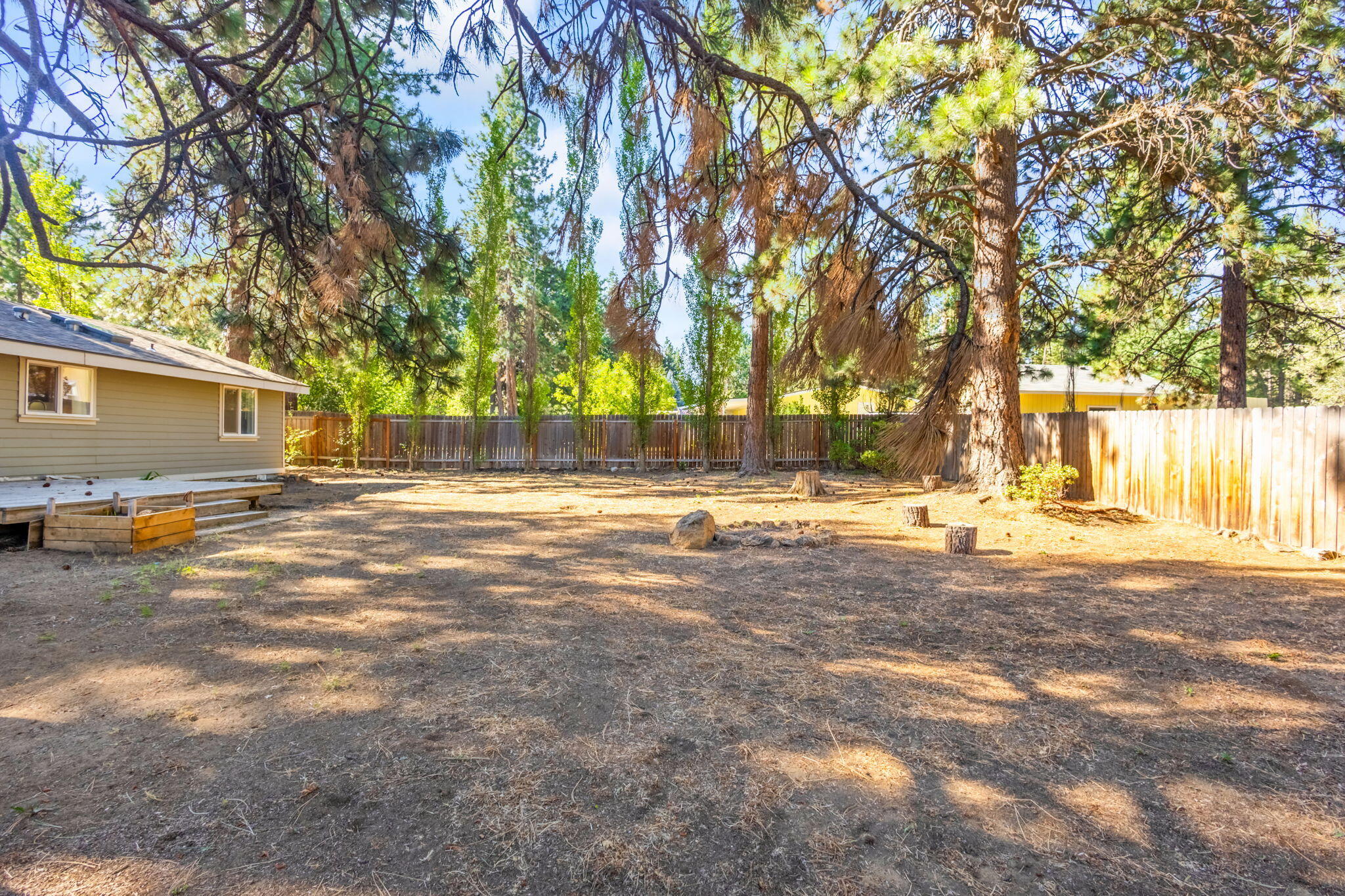 59989 Hopi Road Bend, OR 97702 - Photo 31 of 49 So much space!