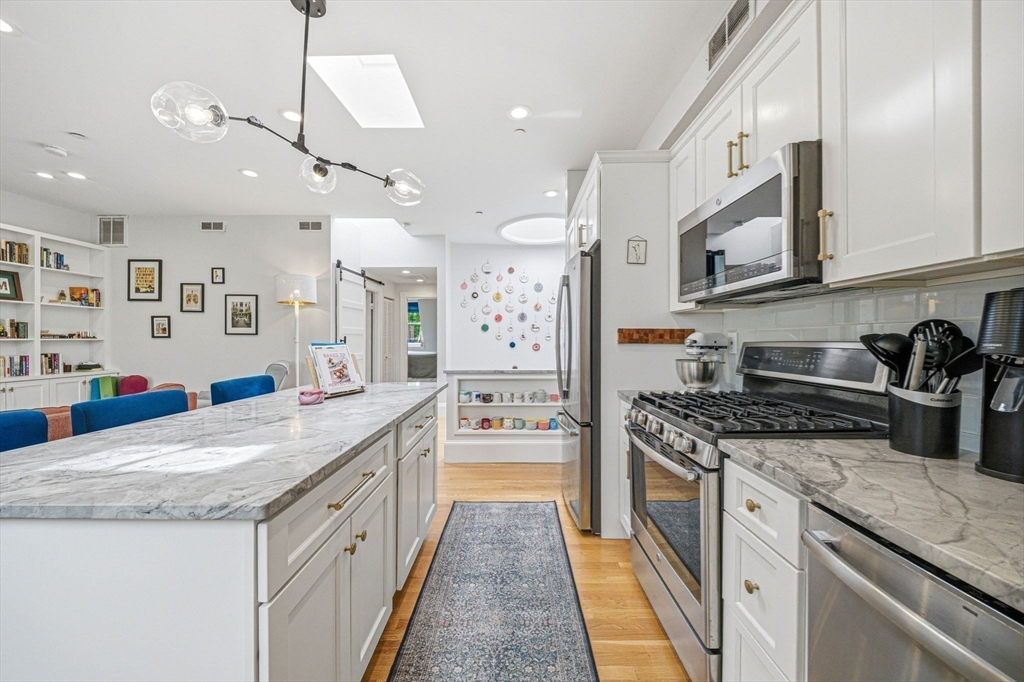 25 Worcester Square, Unit 5 Boston, MA 02118 - Photo 5 of 23