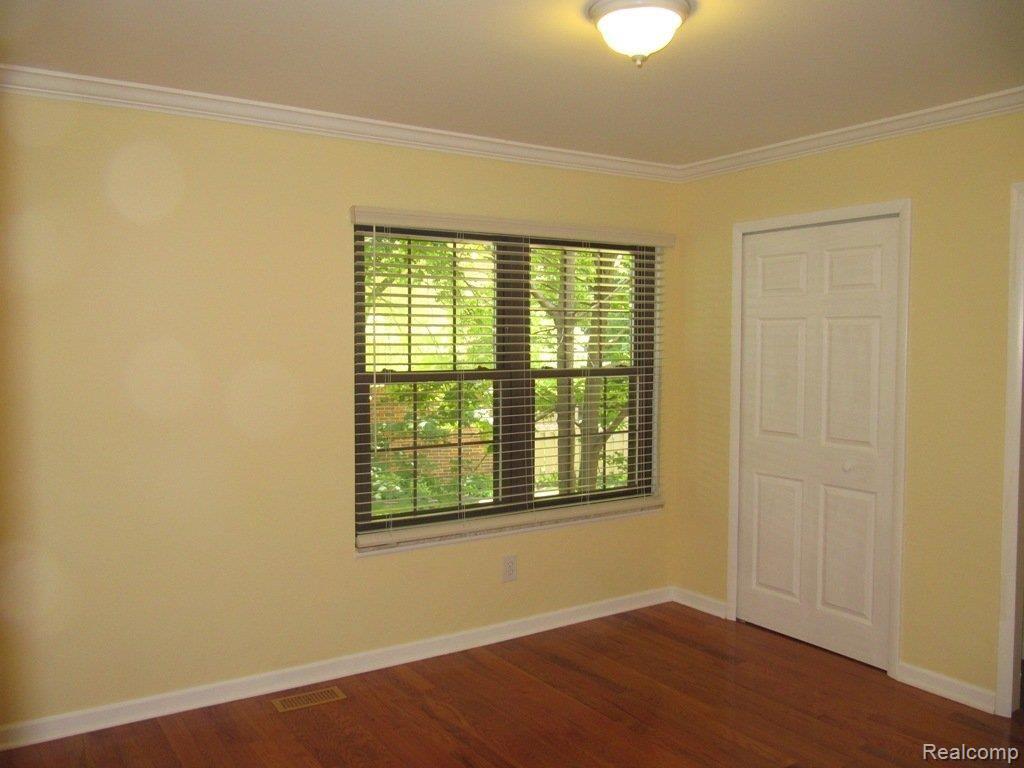 883 Lafayette Court Rochester, MI 48307 - Photo 15 of 19 BEDROOM 2