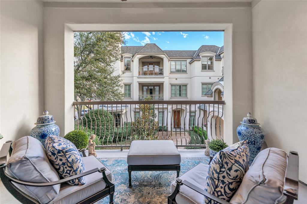 8511 Edgemere Road, Unit 201 Dallas, TX 75225 - Photo 35 of 40