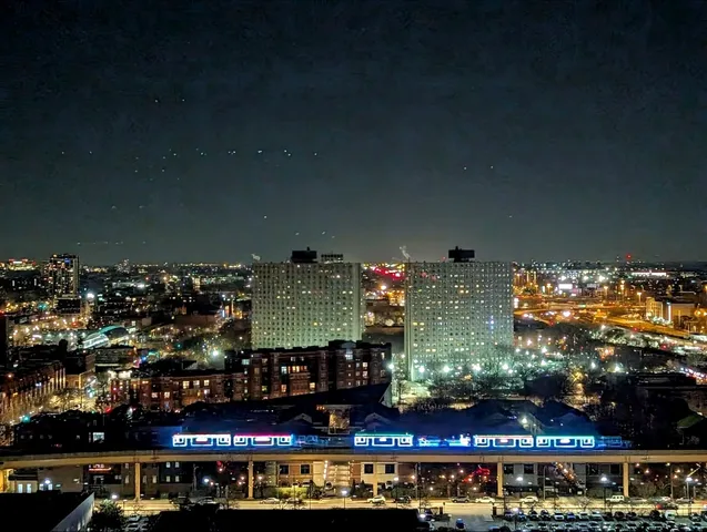 $420,000 | 1530 South State Street, Unit 17R, Chicago, IL 60605