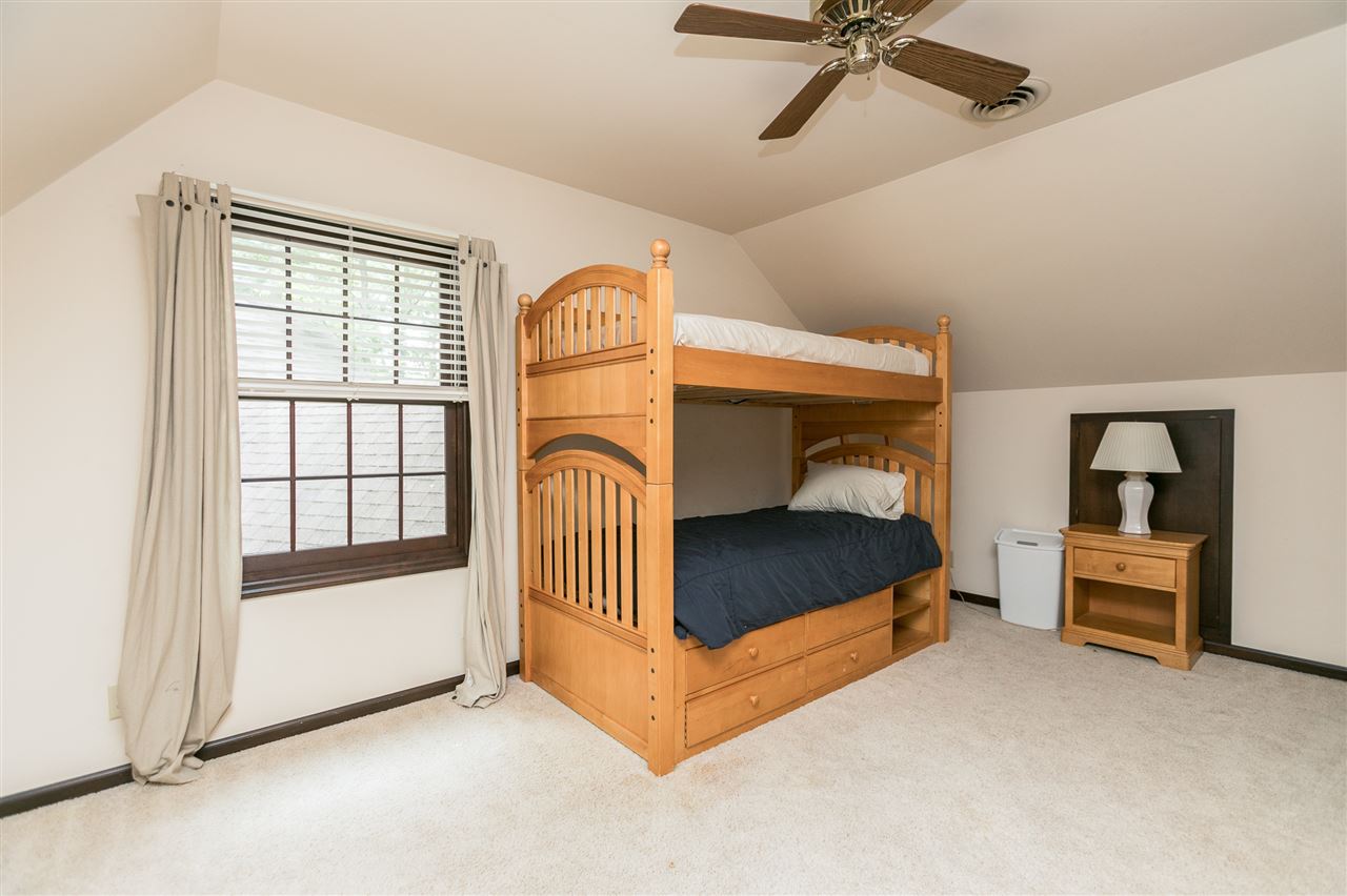 394 East Post Road Southeast Cedar Rapids, IA 52403 - Photo 14 of 25 Gallery Image 14