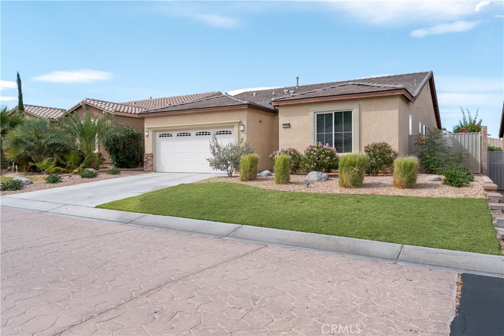1232 Oro Ridge Palm Springs, CA 92262 - Photo 2 of 36