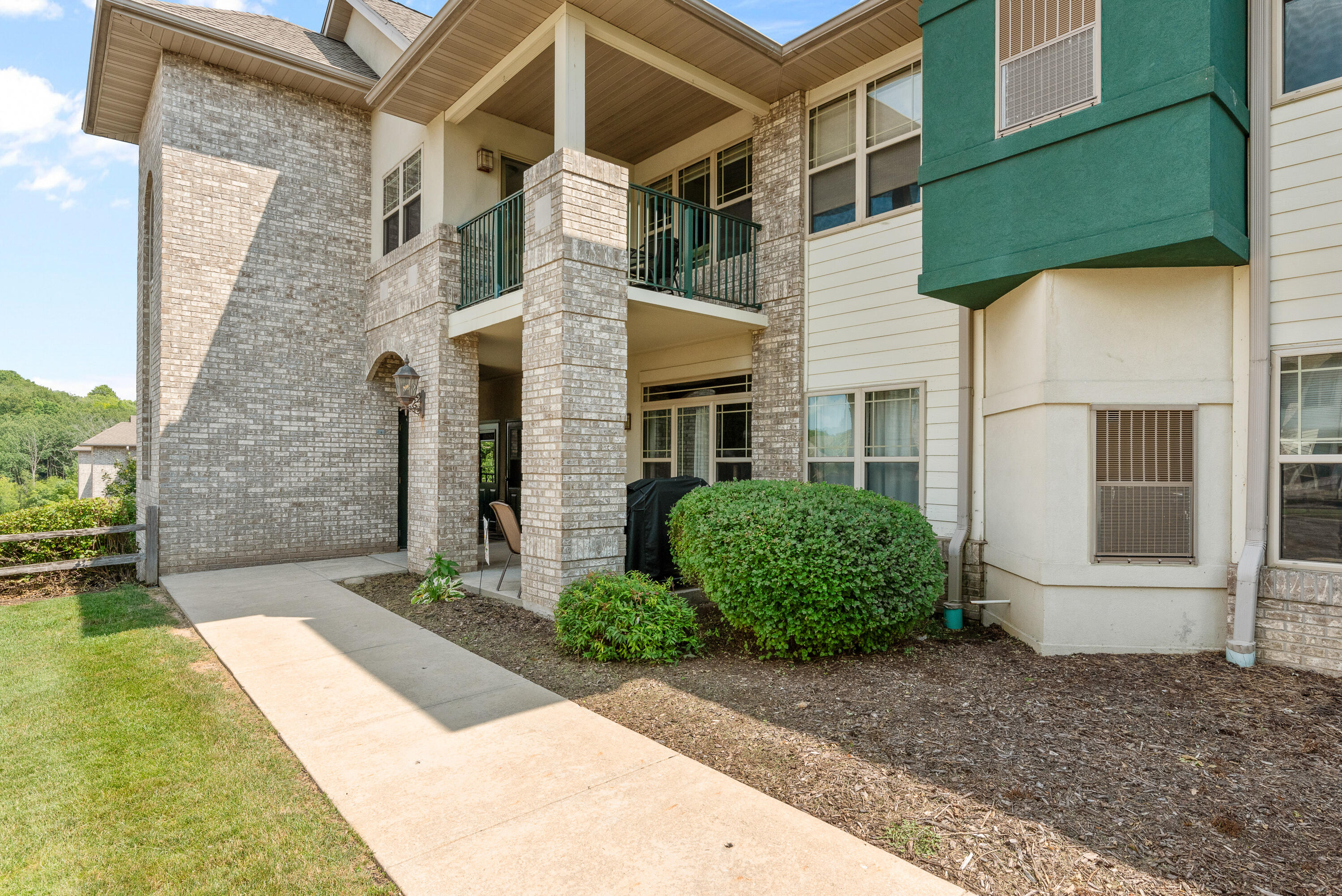 460 North Silverbrook Dr Unit 206