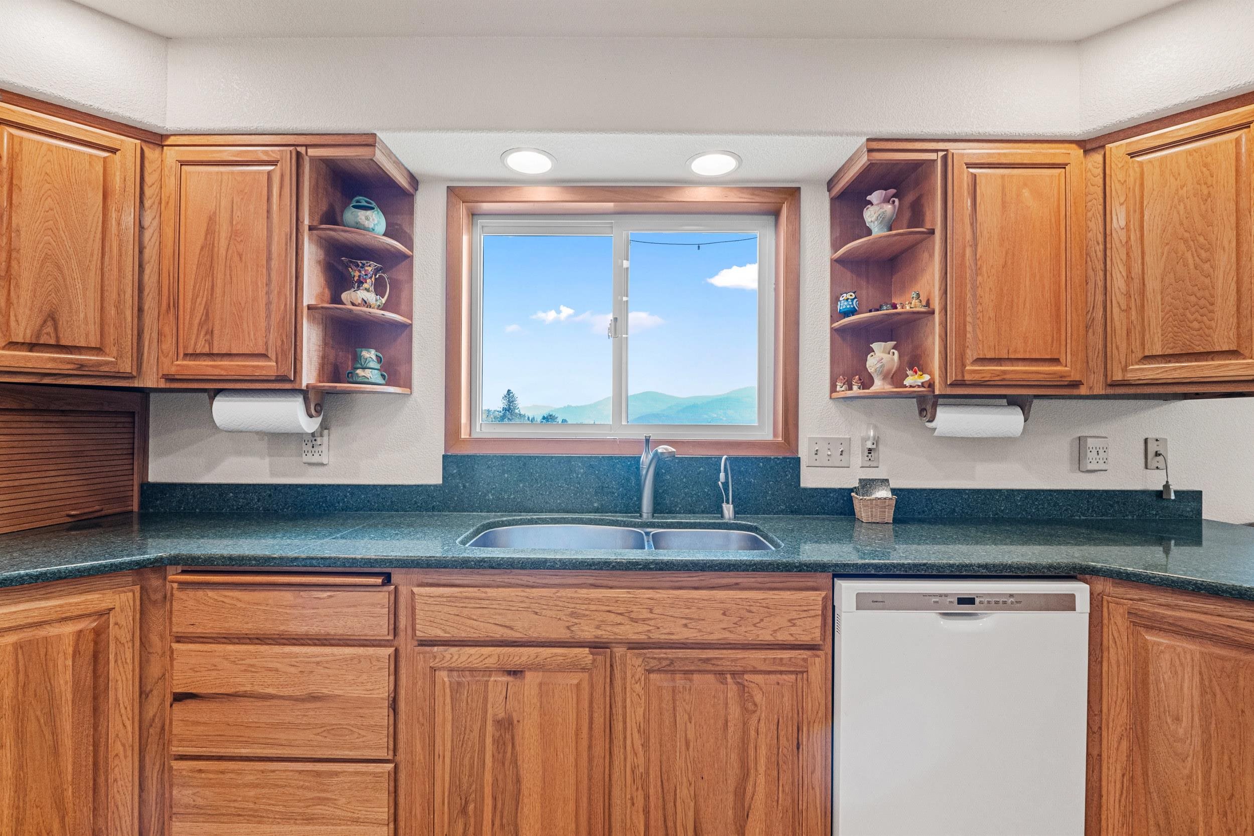 1702 Eastside Road Priest River, ID 83856 - Photo 18 of 50