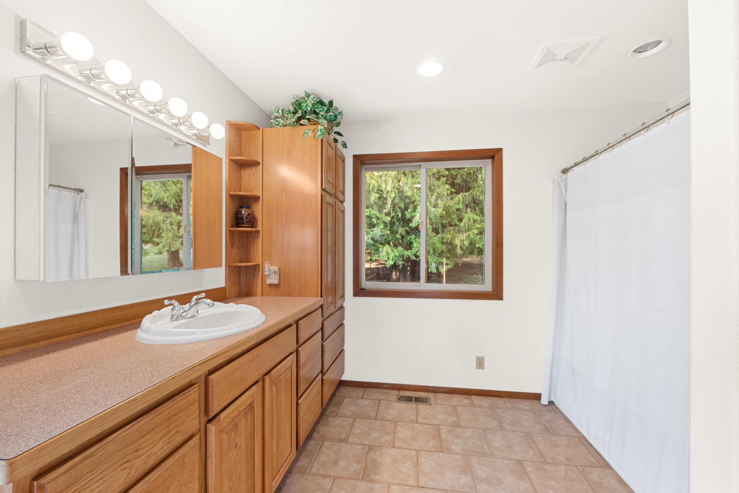 1702 Eastside Road Priest River, ID 83856 - Photo 26 of 50