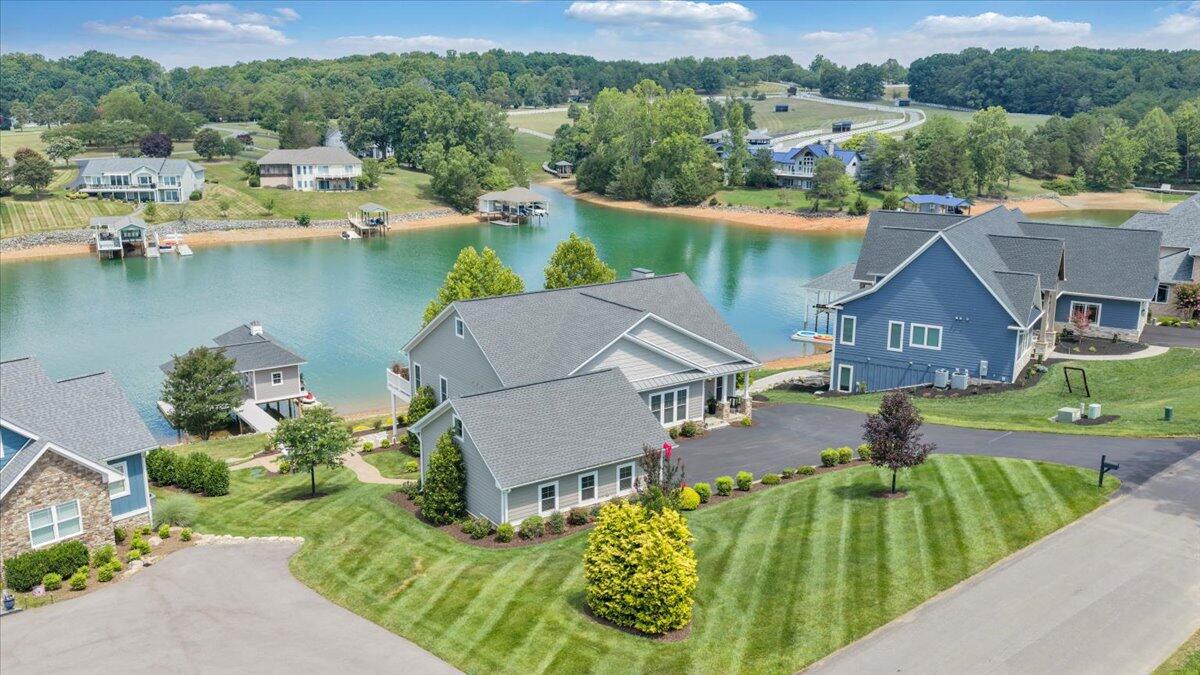 290 Sunset Pointe Drive Moneta, VA 24121 - Photo 66 of 68 071-DJI_20260707115839_0030_D