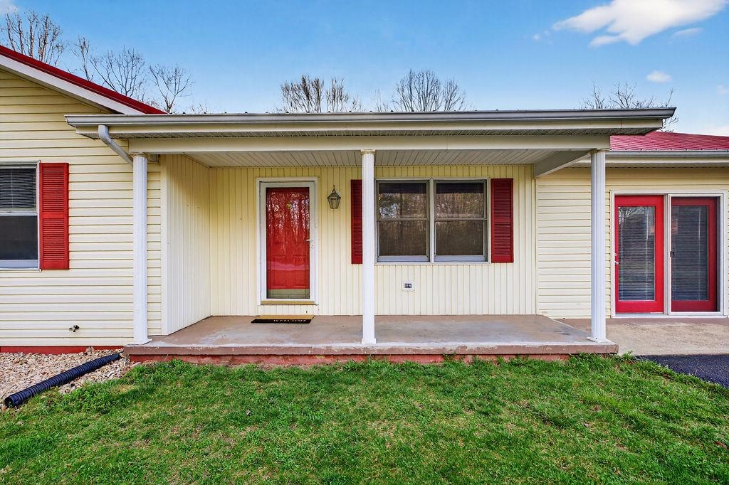 5014 Cold Springs Road Raphine, VA 24472 - Photo 16 of 47