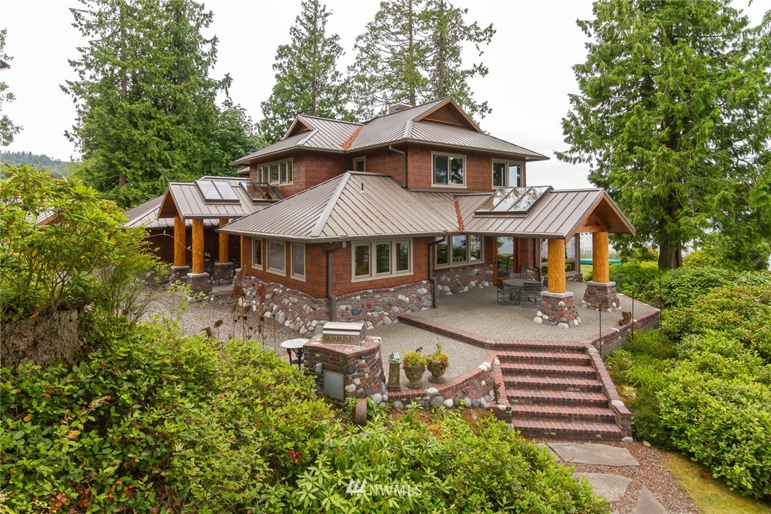 51 Strawberry Point Road Bellingham, WA 98229 - Photo 2 of 25 Gallery Image 2