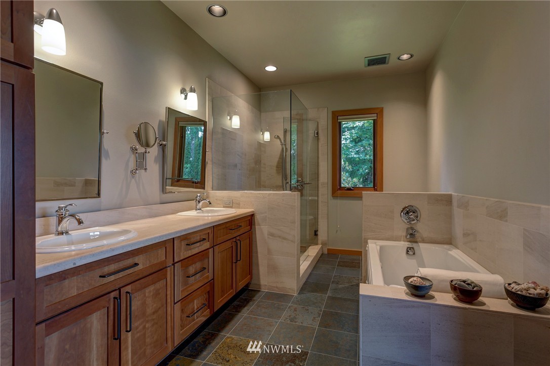 51 Strawberry Point Road Bellingham, WA 98229 - Photo 21 of 25 Gallery Image 21