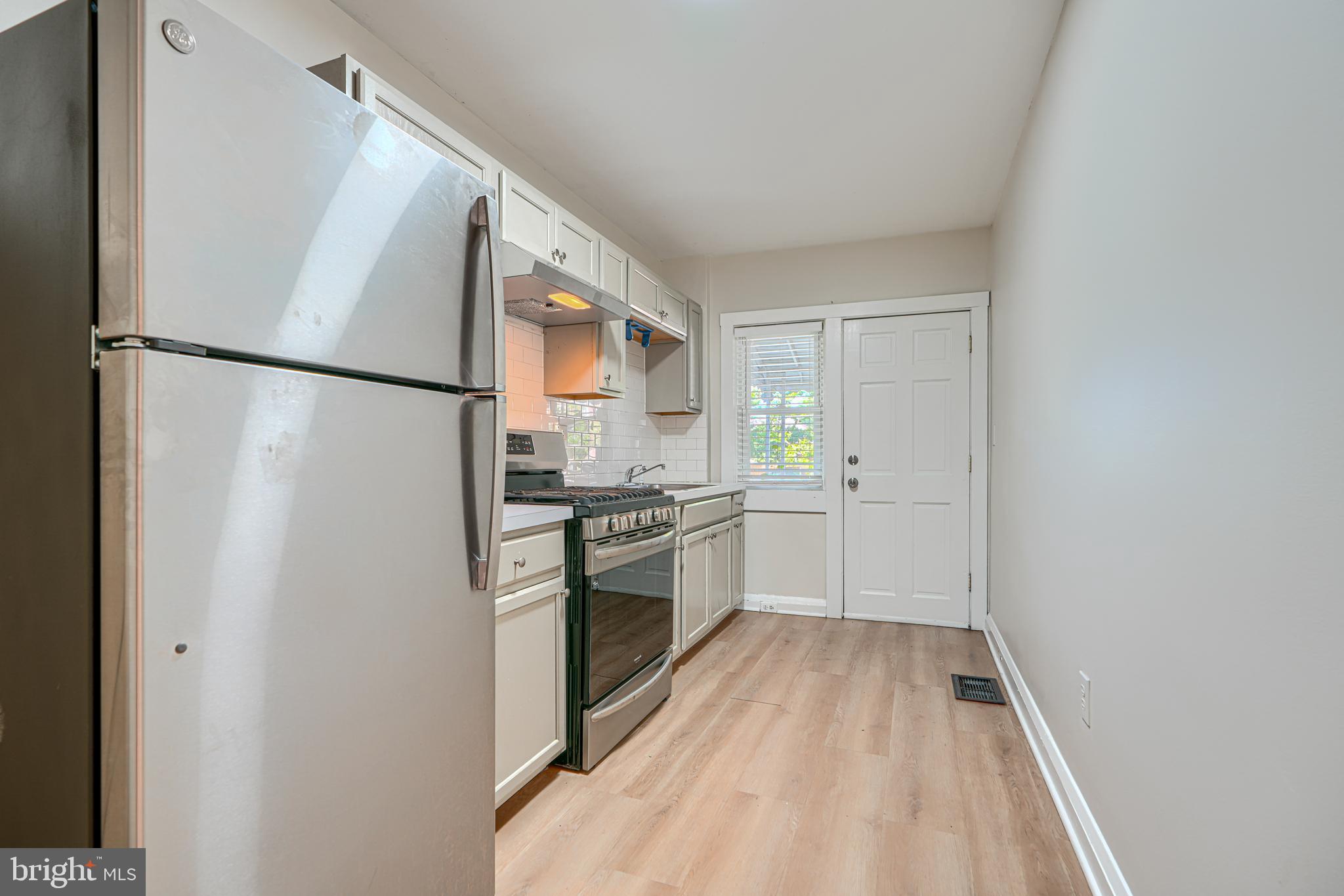 2976 Cornwall Road Dundalk, MD 21222 - Photo 5 of 23