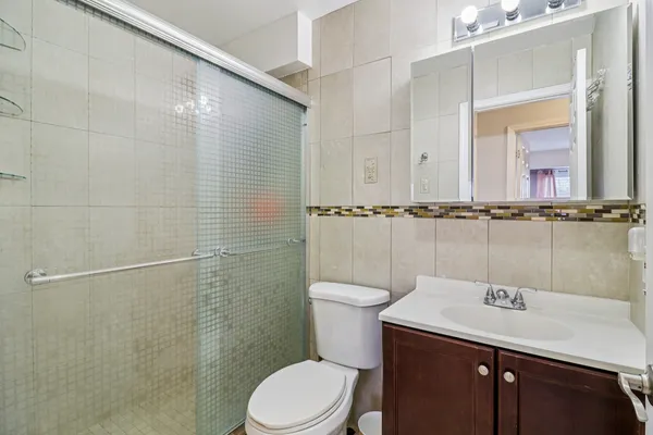 $265,000 | 3300 North Carriageway Drive, Unit 309, Arlington Heights, IL 60004